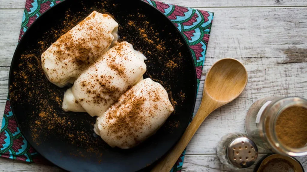 <strong>TAVUK GÖĞSÜ TATLISININ GERÇEKTEN TAVUK GÖĞSÜNDEN YAPILDIĞINI BİLİYOR MUYDUNUZ?</strong>