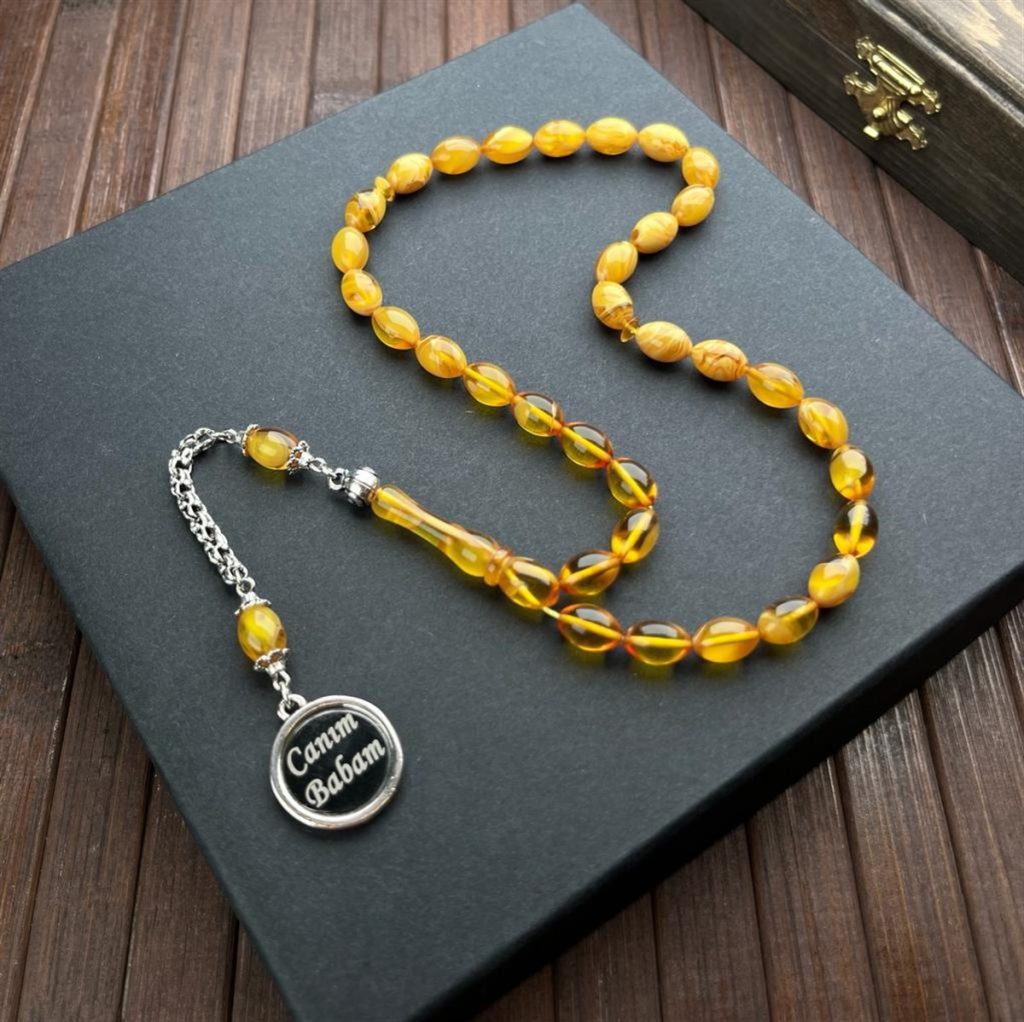 <strong>TESBİH SEVERLER İÇİN EN GÜZEL HEDİYE: KİŞİYE ÖZEL TESBİH</strong>