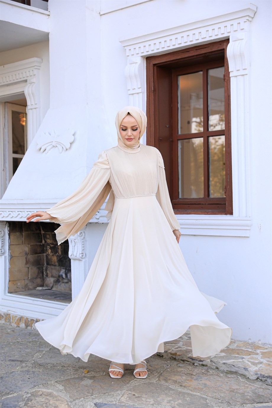 TESETTÜR DAVET ELBİSESİ MODELLERİ