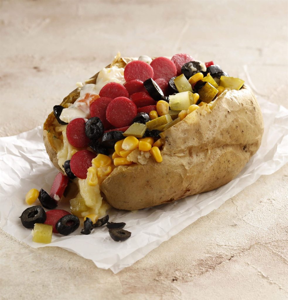 EN PRATİK LEZZETLERDEN: EVDE KUMPİR TARİFİ