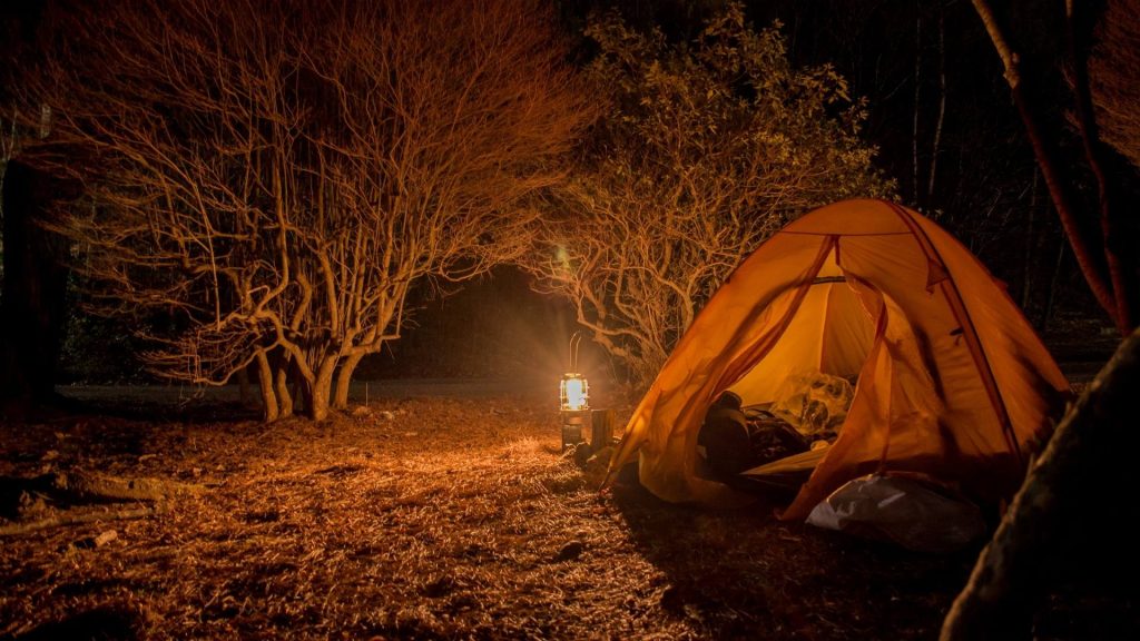 Gece Kampı Sırasında Sıcak Kalmanın Püf Noktaları